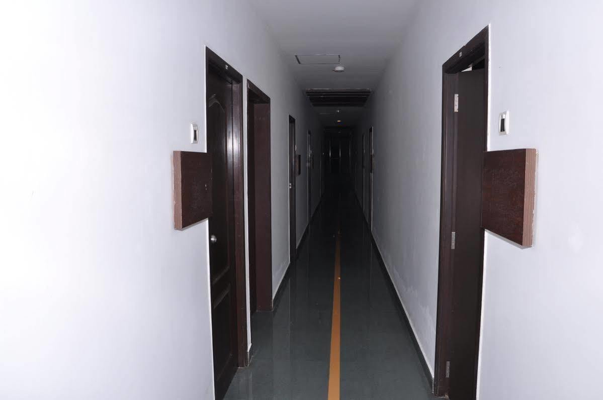 Sivamurugan Hotell Kumbakonam Exteriör bild